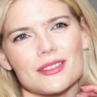 Emma Greenwell Çıplak