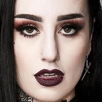 Emma Vauxdevil Çıplak