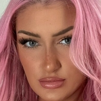 Emmybre Çıplak