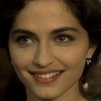 Erika Marozsán Çıplak
