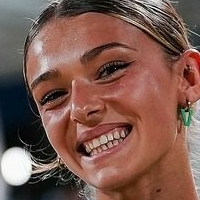 Erika Saraceni Çıplak