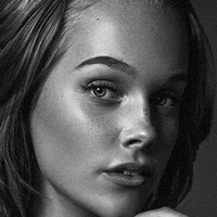Estelle Berglin Çıplak