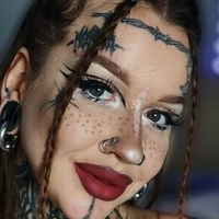 Eva Krauze Çıplak