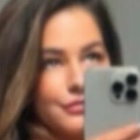 Fiona Louise Çıplak