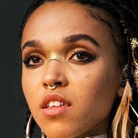 FKA twigs Çıplak