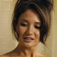 Genevieve Guzchack Çıplak