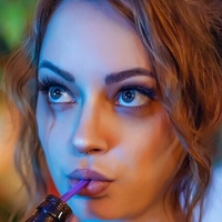 Genevieve Riker Çıplak