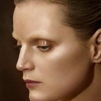 Guinevere Van Seenus Çıplak