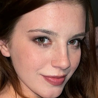 Haley Z Çıplak