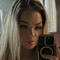 Hannah Haugenn Çıplak