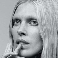 Iselin Steiro Çıplak