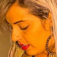 Izabela Paiva Çıplak