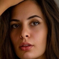 Jana Esser Çıplak
