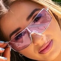 Jessica Macrina Çıplak