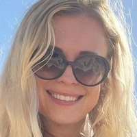 Jetting Julia Çıplak