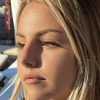 Julia Haller Çıplak