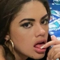 karlyfornos Çıplak