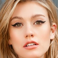 Katherine McNamara Çıplak