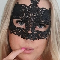 Katie Meluanie Çıplak