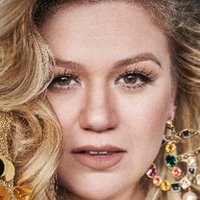 Kelly Clarkson Çıplak