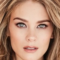 Kim Matula Çıplak