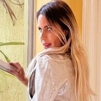 kimbrie Çıplak
