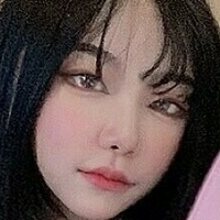 Korean Femdom Çıplak