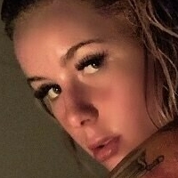 Kylie Screams Çıplak