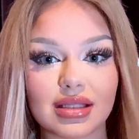 Lara Lucia Çıplak