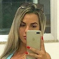 Larissa Rovetta Çıplak