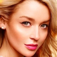 Laura Rowley Çıplak