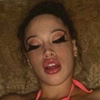 Lightskindollxxx Çıplak