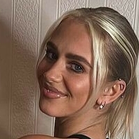 Lisa Price Çıplak