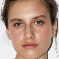 Liza Stasenko Çıplak