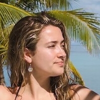 Logan Rae Hill Çıplak