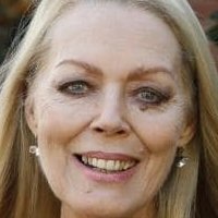 Lynda Stoner Çıplak
