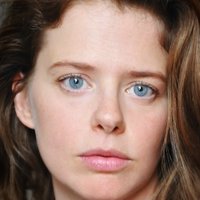 Maaike Neuville Çıplak