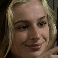 Maddyalivia Çıplak