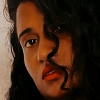 Mali Esther Çıplak