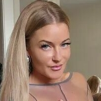 Marie Bombshell Çıplak