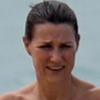 Martha Louise Çıplak