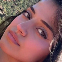 Melody Oz Çıplak