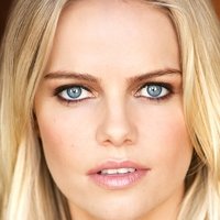 Mircea Monroe Çıplak