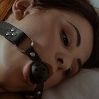 Model Alice Çıplak