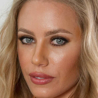 Nicole Aniston Çıplak