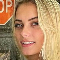 Nikki Neisler Çıplak