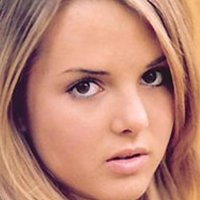 Nina Szeterlak Çıplak