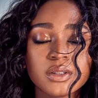 Normani Çıplak