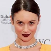 Olga Kurylenko Çıplak