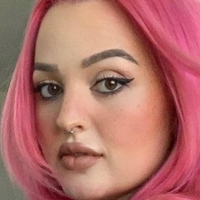Olivia Cara Çıplak